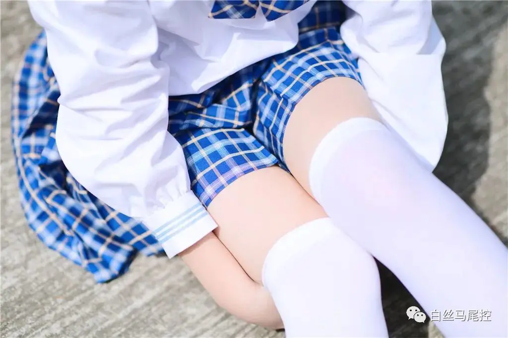 JK制服套图：蓝裙白袜大长腿（二）插图4