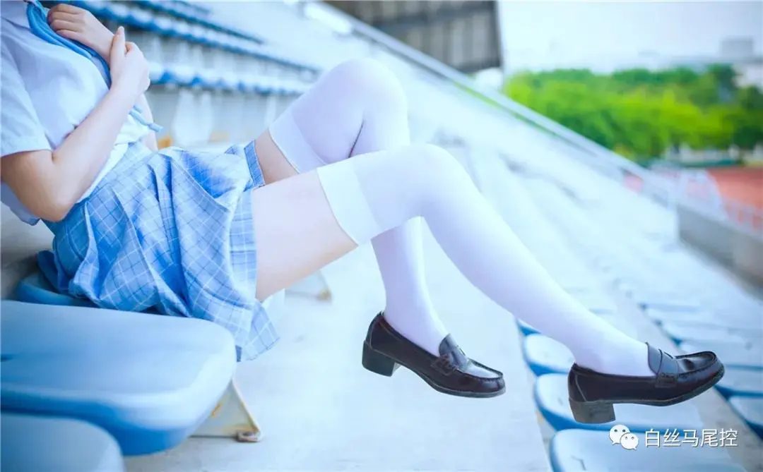 JK制服套图：蓝裙白袜大长腿（一）插图13