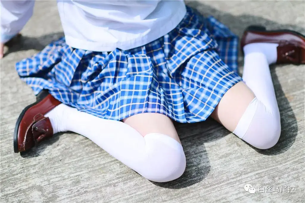 JK制服套图：蓝裙白袜大长腿（二）插图10