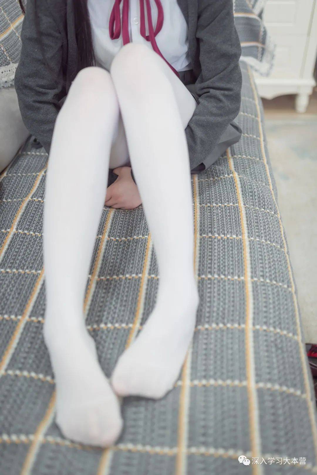 JK制服写真：白色丝袜私密照插图10